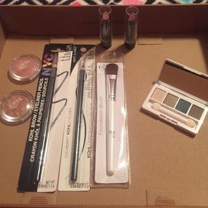Mixed makeup bundle!