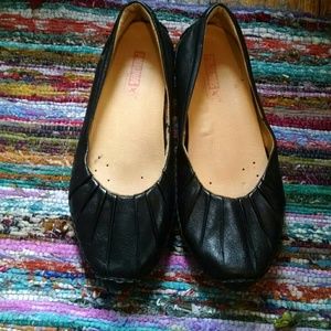EUC! Pikolinos ballet flats!