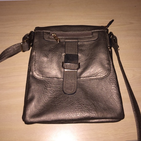Metallic crossbody - Picture 2 of 3