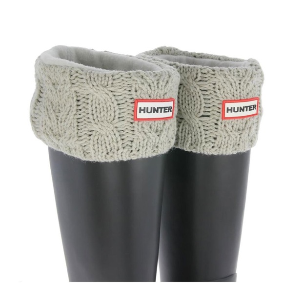 Hunter light grey cable socks with polar fleece.