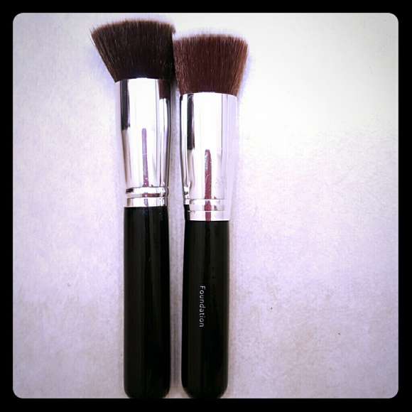 Foundation Brushes