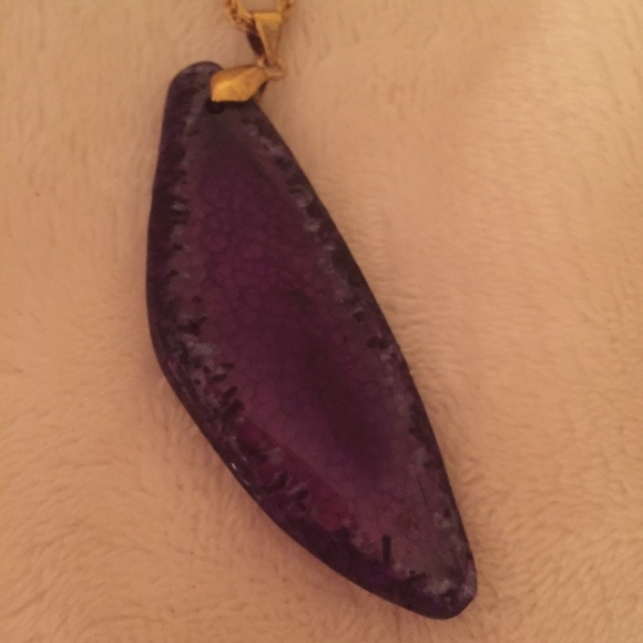Geode slice necklace - Picture 2 of 4