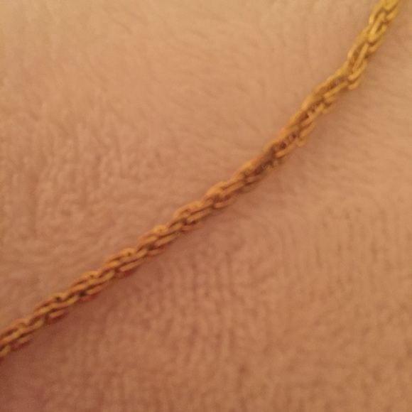 Geode slice necklace - Picture 3 of 4