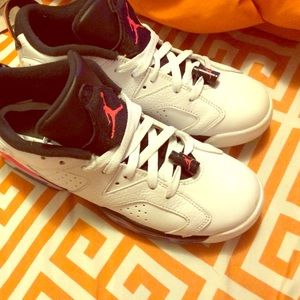 Jordan Retro 6's