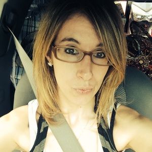 Meet your Posher, Megan