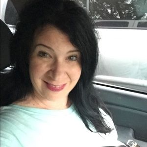 Meet your Posher, Stefanie