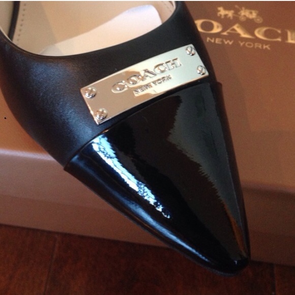 ❌sold❌Coach shoes black - Picture 2 of 4