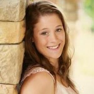 Meet your Posher, Hayley