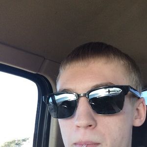 Meet your Posher, Tj