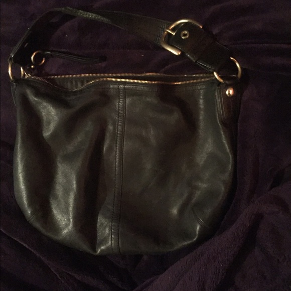 Authentic no. Coach soft leather hobo handbag