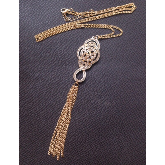 Dina Aziza Jewelry - 🆕✨Beautiful Boho Tassel Statement Necklace ✨