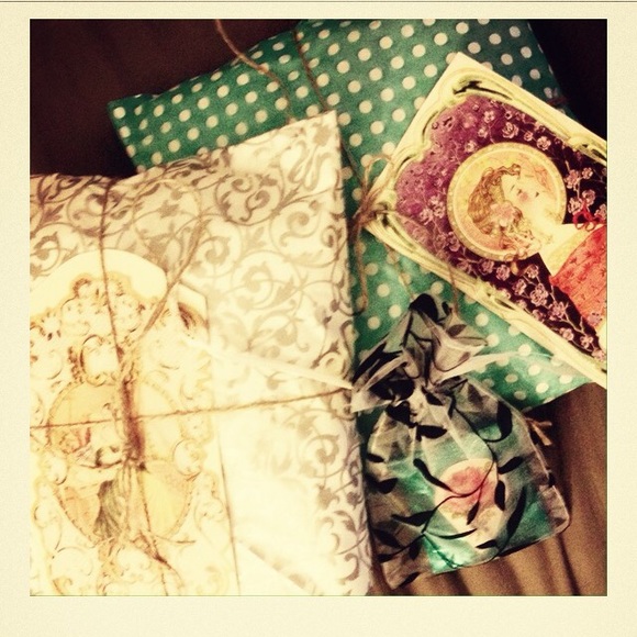 Wrapped with Luv! - Picture 2 of 4