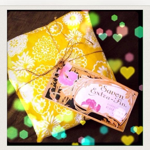 Wrapped with Luv! - Picture 4 of 4