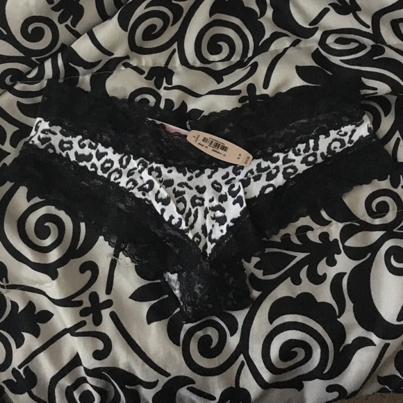 VS cheeky. NWT. FREE with purchase. lmk if wanted - Picture 1 of 2