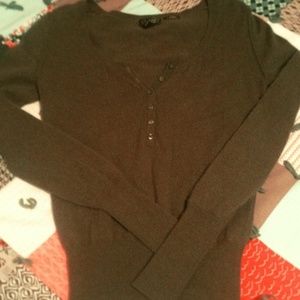 NWOT SUPER SOFT 100%. Cashmere Sweater