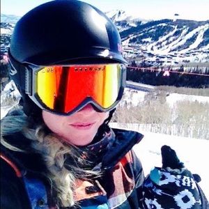 Meet your Posher, Kaitlynn