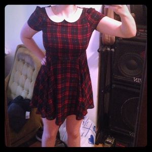 Plaid Dress with White Collar size M