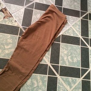 Tan Capri leggings !