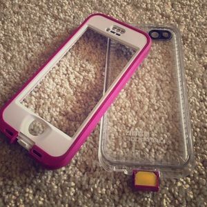 Authentic iPhone 5/5s Lifeproof Case