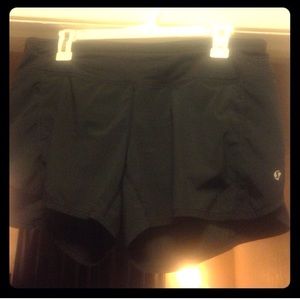 Lulu jogging shorts