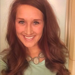 Meet your Posher, Rebekah