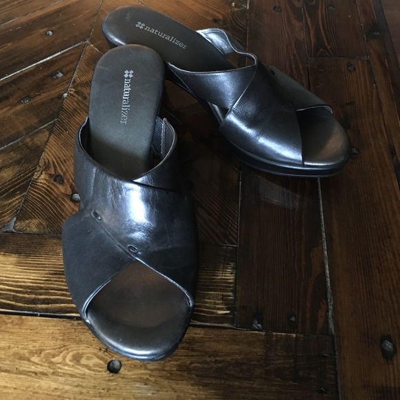 Naturalizer Black shoes