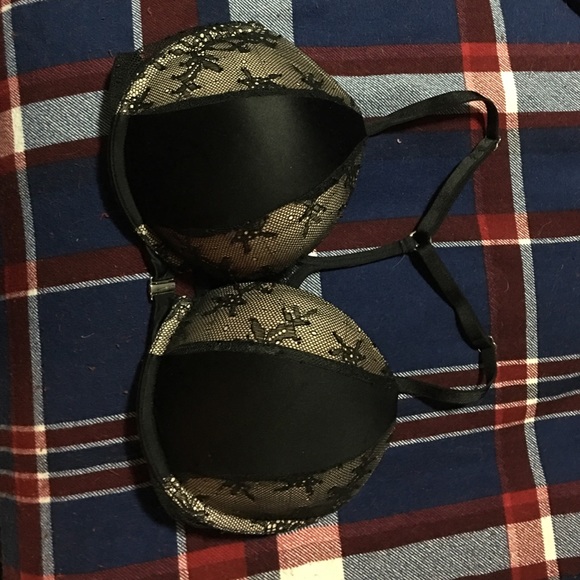 VS bombshell bra Add up to 2 cup sizes