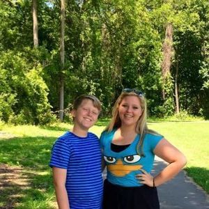 Meet your Posher, Delaney