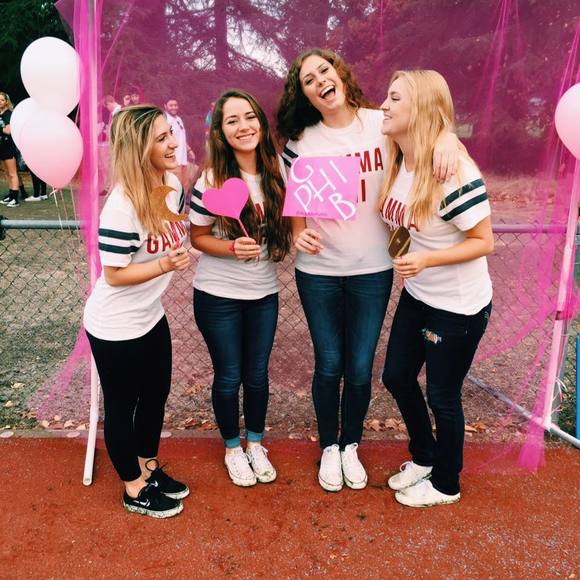 Meet your Posher, Stella