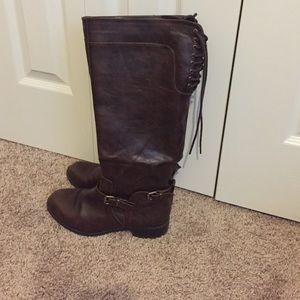 Adorable dark brown boots