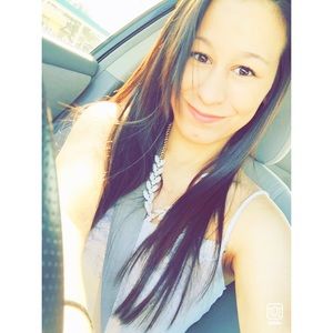 Meet your Posher, Stephanie