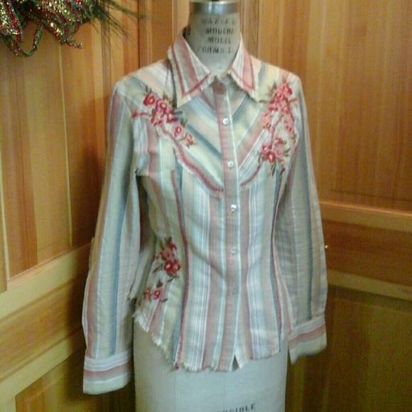 Western-style embroidered top