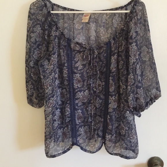 REDUCED! Boho Blue Peasants Top Size Large-Mossimo