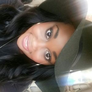 Meet your Posher, Kim