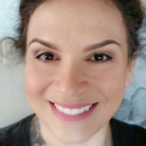 Meet your Posher, Raquel