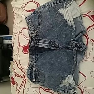 HIGH WAISTED JEAN SHORTS