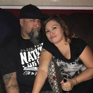 Meet your Posher, Gloria