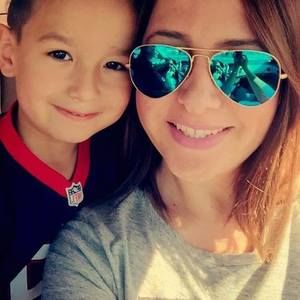 Meet your Posher, Ana