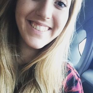 Meet your Posher, Kendra