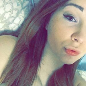 Meet your Posher, Courtney