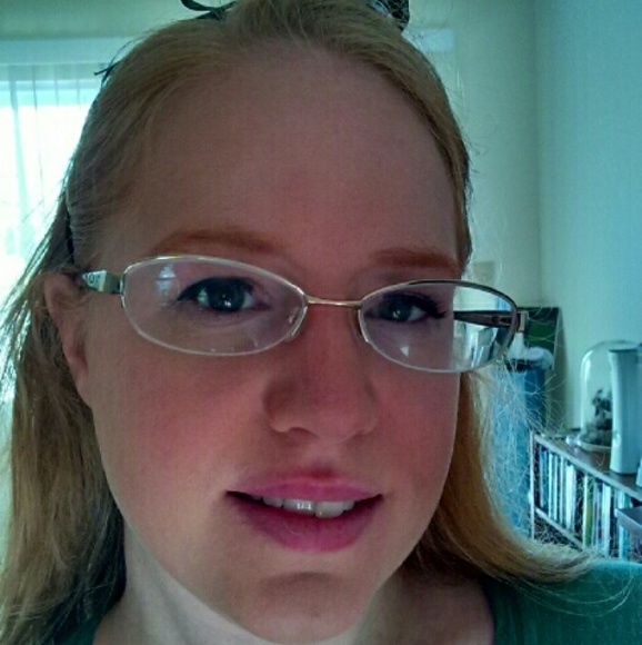 Meet your Posher, Kelly