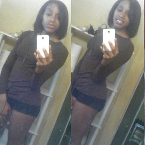 Meet your Posher, Danae - Picture 1 of 1