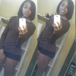 Meet your Posher, Danae