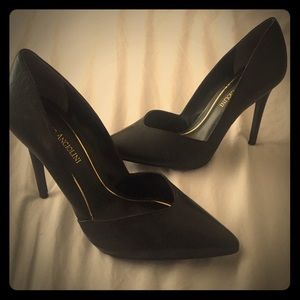 Enzo angiolini black leather pumps