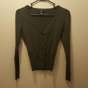 Rue 22 cardigan size small