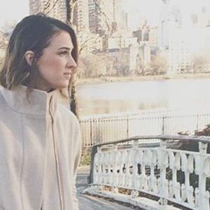 Meet your Posher, Amalia