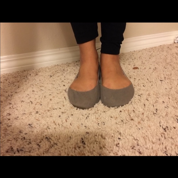 Grey Steve Madden flats