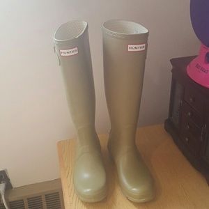 Hunter rain boots