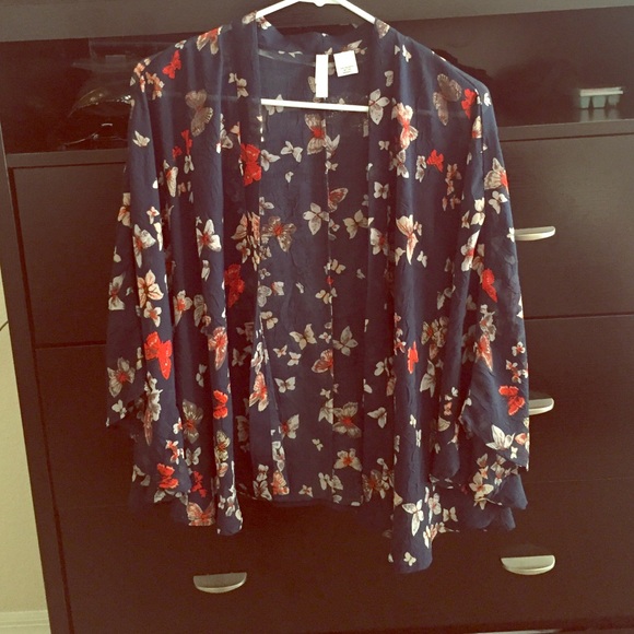 Xhilaration Kimono top