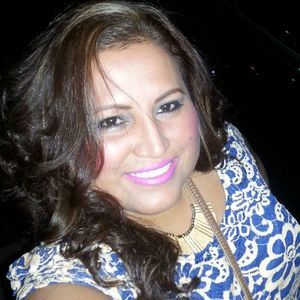 Meet your Posher, Deyanira